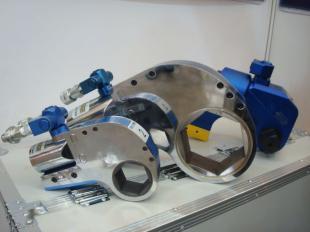 PMX-8中空液壓扳手在礦山機械設(shè)備中的應(yīng)用與優(yōu)勢