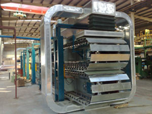 履帶式酚醛板材連續生產線 液壓機械設備的核心應用與行業革新